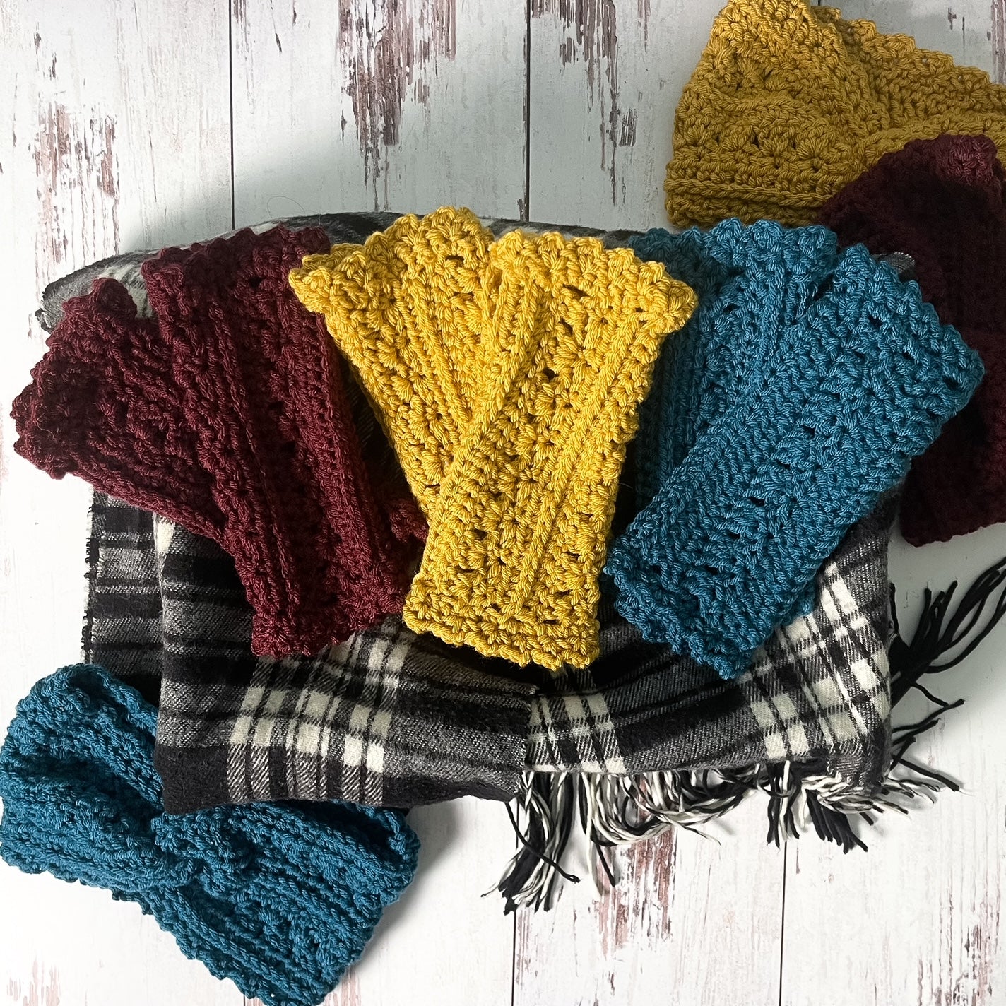 Autumn Charm Fingerless Gloves