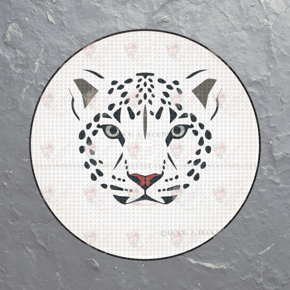 Nieve the Snow Leopard 4x4 round